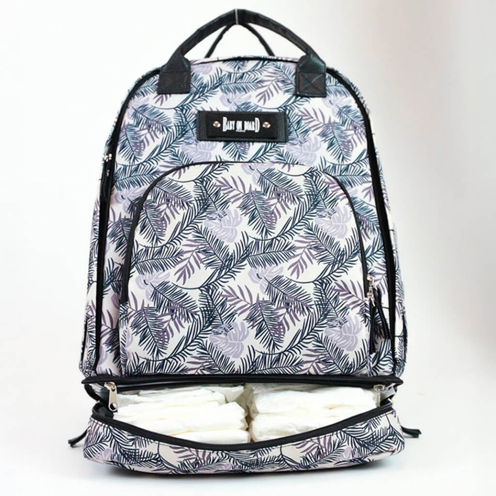 Sac à dos à langer Backpack Baby on Board imprimé tropical, une alternative tendance pour les parents stylés.